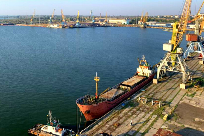 Украина впервые продала морской порт