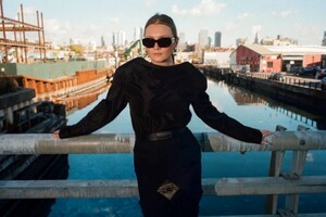Шахрайка з Росії Ганна Делві анонсувала вечері з Мадонною та Ілоном Маском