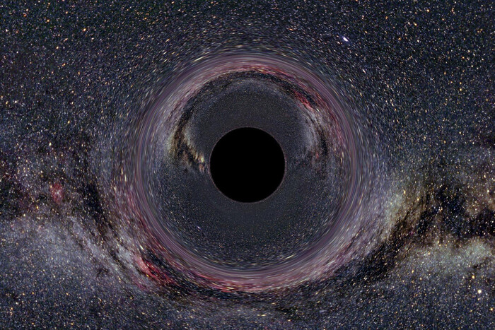 Британские ученые обнаружили одну из самых больших черных дыр, что превышает массу Солнца