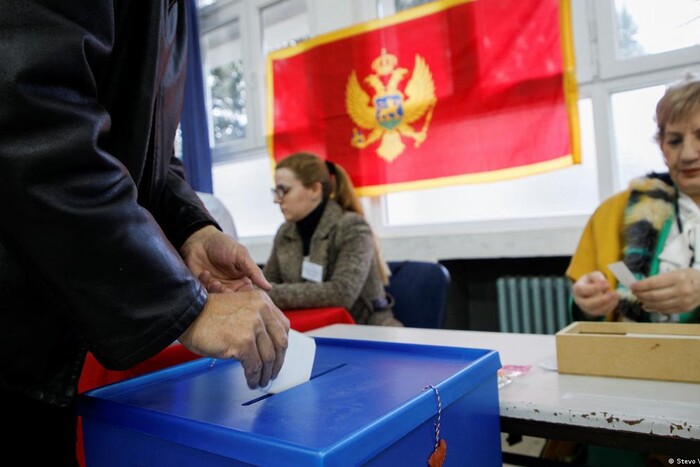 Президентські вибори у Чорногорії: кандидат від опозиції переконливо перемагає