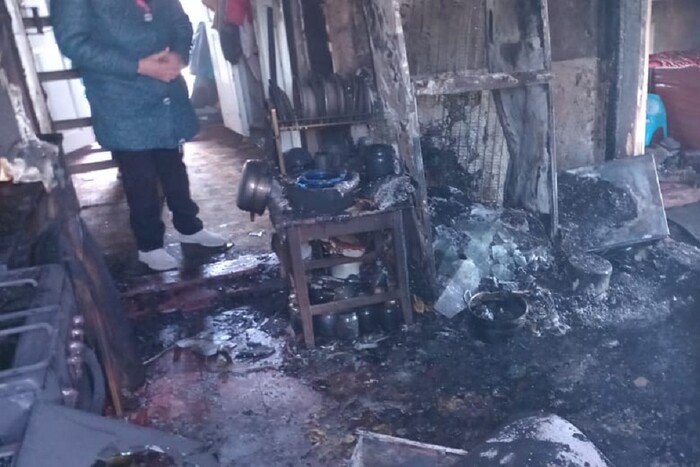 На Вінниччині поліцейський загасив пожежу у будинку (відео)