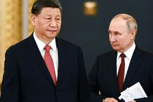 Каспаров объяснил, в какую ловушку Путина загнал Китай