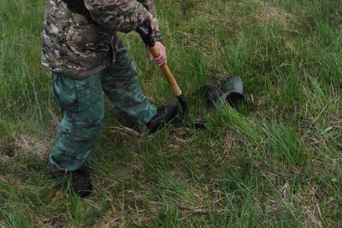 На Киевщине обнаружена часть реактивного снаряда «Ураган» (фото)