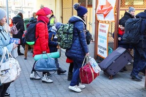 Влада Швейцарії висунула нову вимогу до українських біженців 