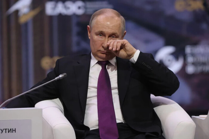 Економічний форум Путіна став показником ізоляції Росії – Bloomberg