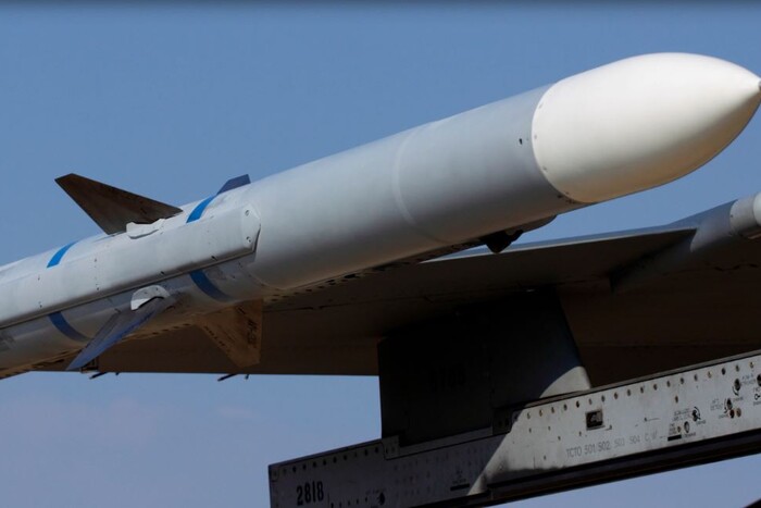 США закуплять для України ракети Amraam: чим вони особливі 