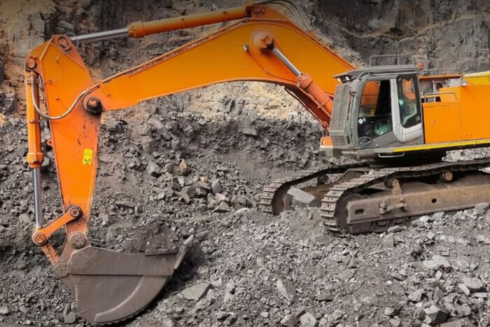В Украине арестованы активы компаний, которые вывозили полезные ископаемые в Россию