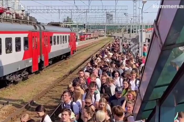 Паніка в Ростові. Росіяни заполонили вокзали (відео)