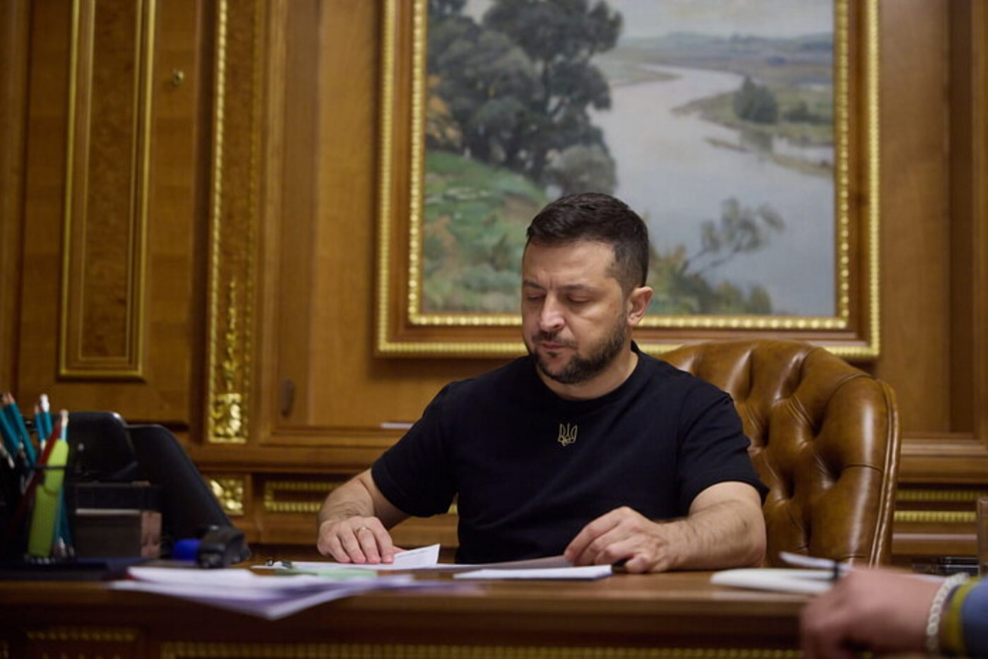 Президент подписал законы, которые упростят погашение кредитов пострадавшим от войны украинцам