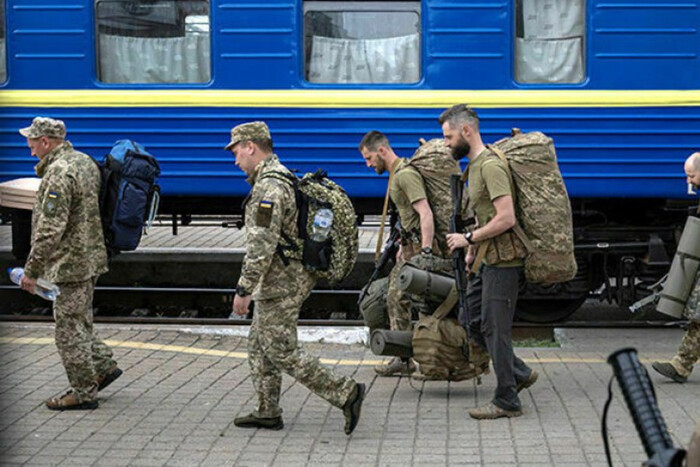 Военные и их родственники обратились к «Укрзализныце» с проблемой