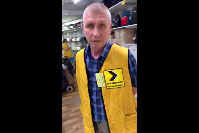 Охоронець одного зі столичних магазинів назвав Київ «російськомовним» (відео)