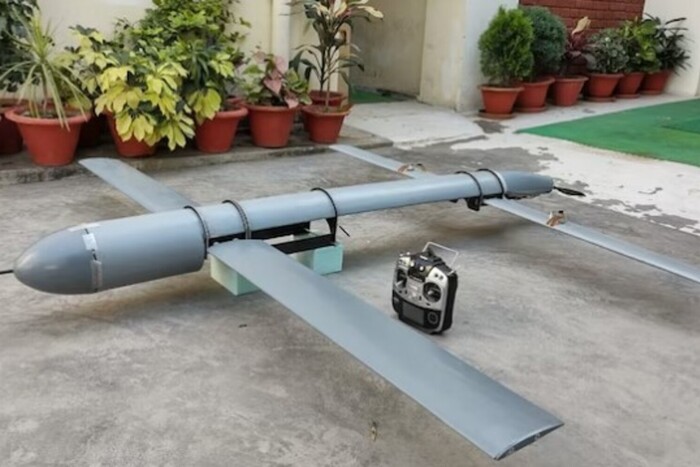 Вражає ціль за 100 км: яким є новий індійський дрон-камікадзе (фото)