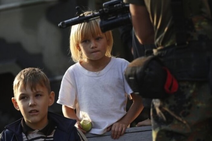 Британія запровадила санкції проти росіян, які причетні до депортації українських дітей