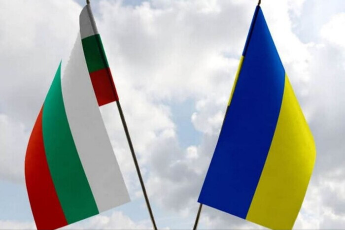 Парламент Болгарии одобрил передачу Украине бронетранспортеров