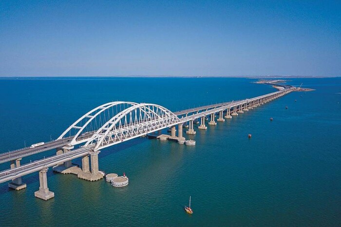 Рух Кримським мостом знову перекрито