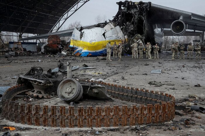Бої за аеропорт у Гостомелі: розвідка розкрила раніше невідомі деталі (відео)