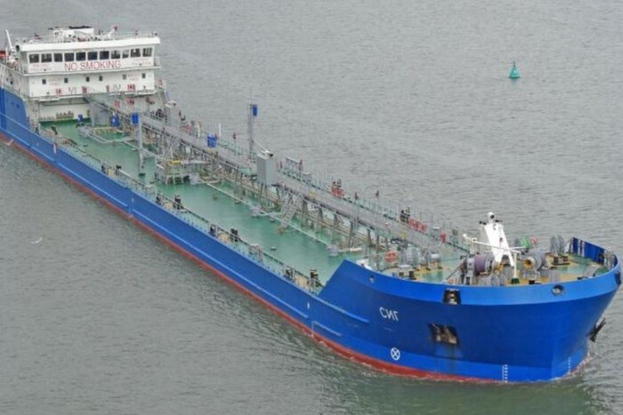 Росія заявила про ймовірне пошкодження танкера неподалік Керченської протоки