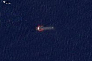 Удар по российскому танкеру: появилось спутниковое фото