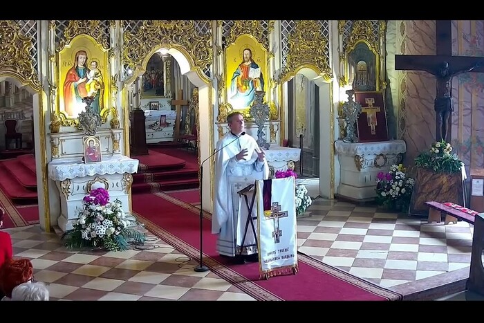 Мукачівська єпархія відсторонила священника, який закликав молитися за примирення з РФ