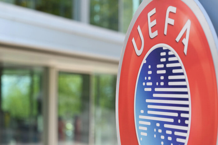 УЄФА перенесла матч відбору Ліги чемпіонів через смерть футбольного фаната