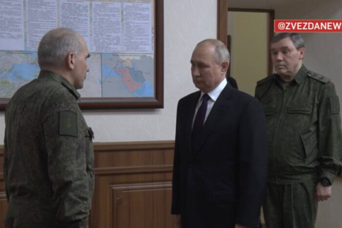 Путін провів нараду з військовими у Ростові