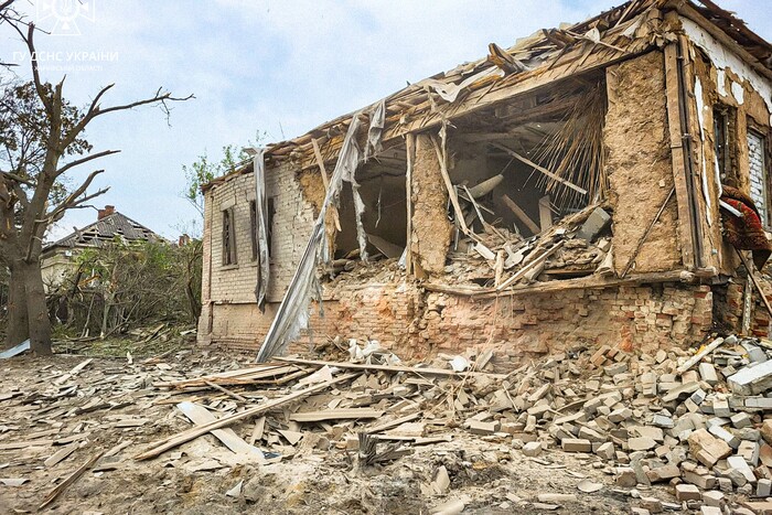Авіабомби на Луганщині, південь оговтується від атаки дронів: ситуація в регіонах 