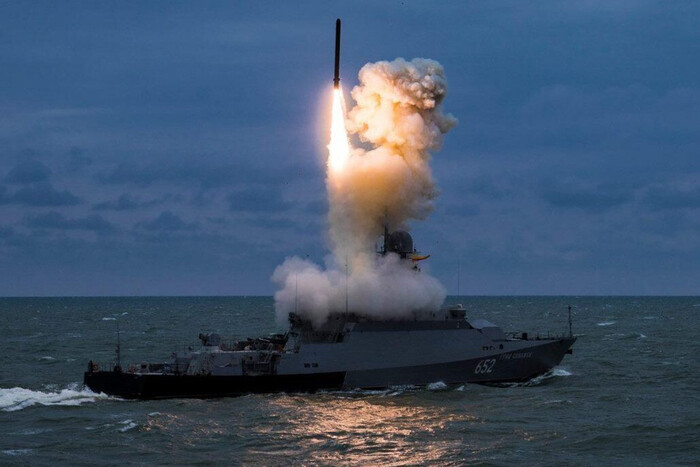 Россия вывела в Азовское море два носителя «Калибров»