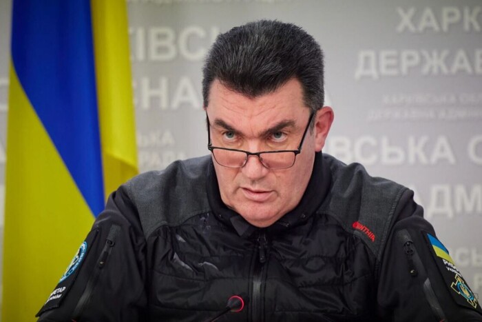 Данілов назвав трьох чиновників, які можуть представляти Україну замість Зеленського