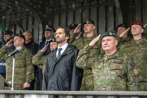 Міністр оборони підтвердив, що Словаччина більше не відправлятиме військову допомогу Україні