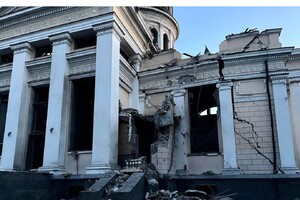 Росіяни пошкодили або знищили понад 800 пам’яток культурної спадщини. Повний список