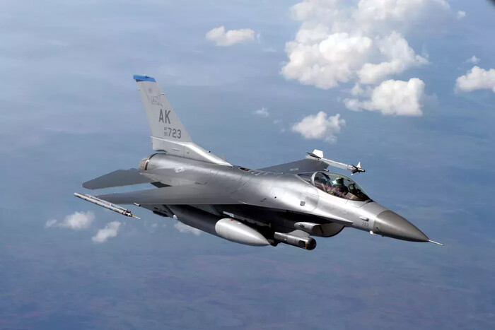 Самолеты F-16 для украинской армии прибудут в Румынию через две недели