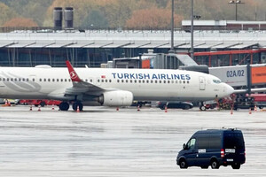 Инцидент в аэропорту Гамбурга: полиция освободила 4-летнюю заложницу после суток переговоров