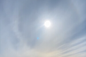 Полярники станції «Академік Вернадський» показали незвичайне явище навколо Сонця (відео)