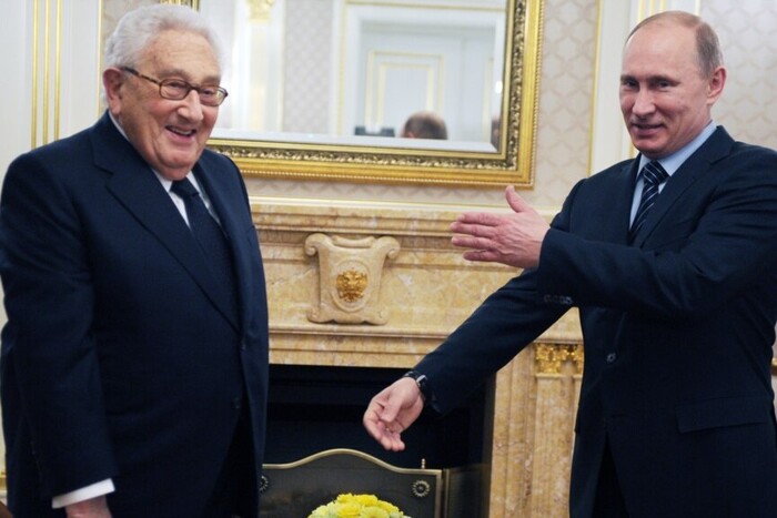 Киссинджер показал Путину путь к политическому бессмертию