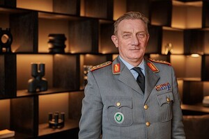 Генерал Юрген-Йоахім фон Сандрарт вважає, що сили НАТО повинні накопичувати військову міць 