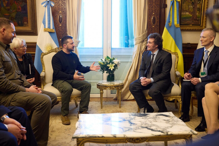 Зеленський зустрівся із новообраним президентом Аргентини