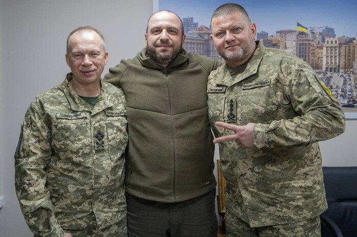 Залужний та Умєров відвідали улюбленого генерала Зеленського (фото)