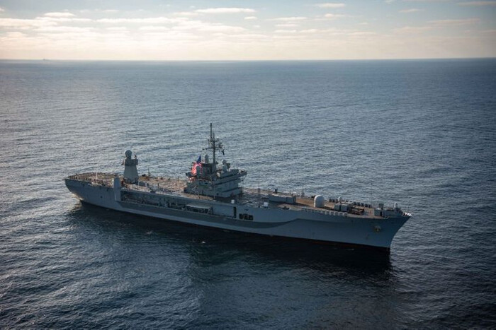 Військово-морські сили США збили 14 дронів, які запустили хусити