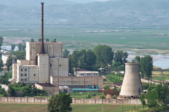 Північна Корея запустила реактор, що виробляє плутоній для ядерної зброї