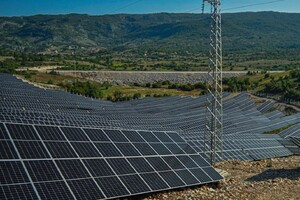 Країна ЄС запустила першу на своїй території наземну сонячну електростанцію
