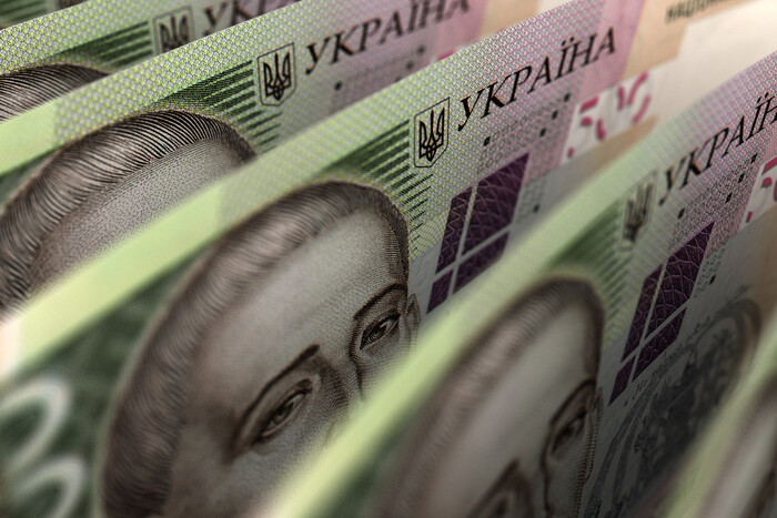 Дефицит госбюджета Украины подскочил почти в полтора раза