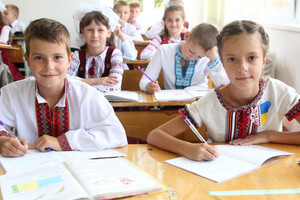 Сколько украинских школьников учится за границей: данные от образовательного омбудсмена