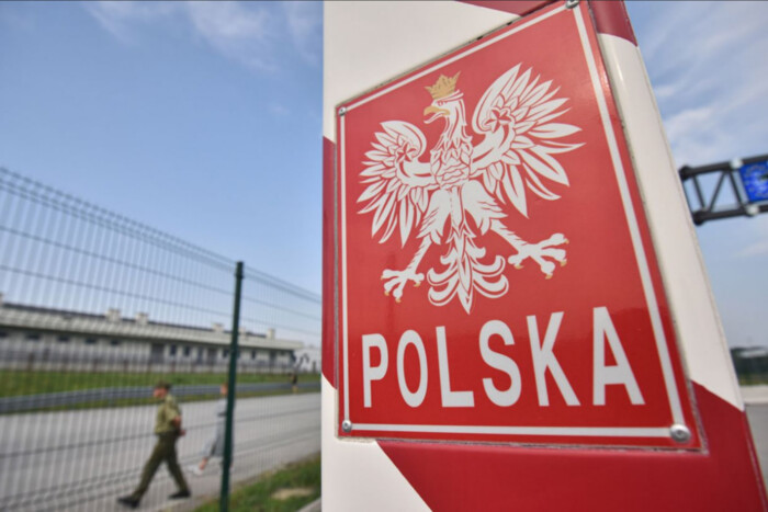 Польські перевізники припинили блокаду ще одного пункту пропуску з Україною