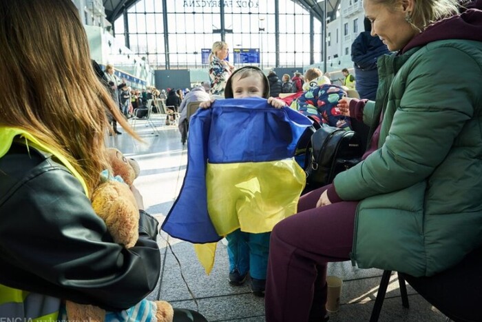Кількість біженців у Польщі стрімко зменшується: які нові маршрути українців