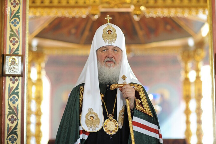 Бывший помощник патриарха Кирилла назвал человека, который может устранить главу РПЦ