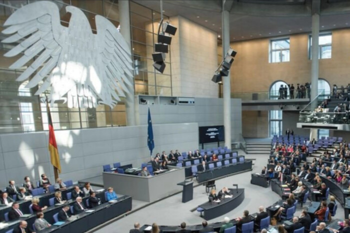 Німеччина перевірить деяких депутатів Бундестагу на зв’язки з ФСБ