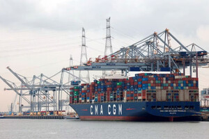 Французская компания остановила транзит суднов через Красное море: названа причина