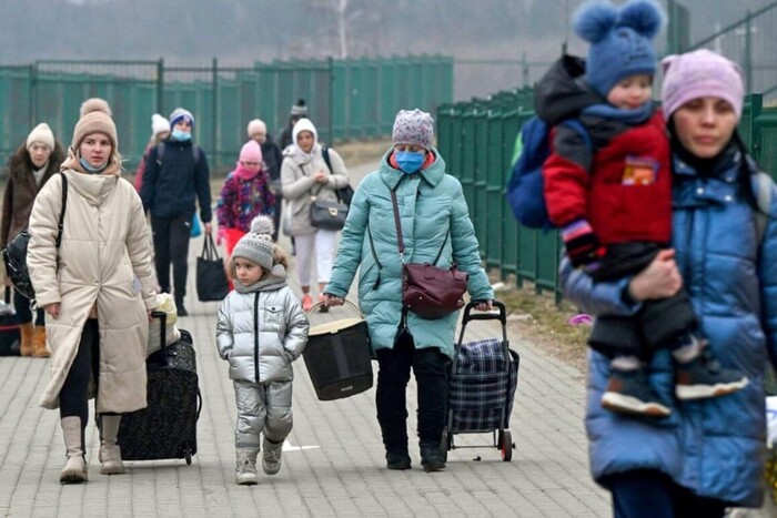 Тимчасовий захист для українських біженців: Польща неочікувано внесла зміни 