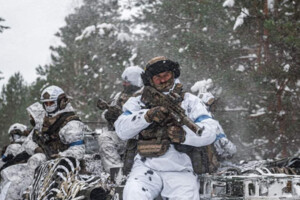 Українські воїни закріпилися на нових рубежах після виходу з Авдіївки
