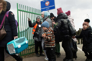 Сколько украинок не вернется из Польши домой: красноречивые результаты опроса